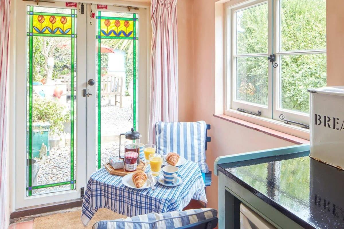 דיל Mariner'S Cottage - On Kingsdown Beach מראה חיצוני תמונה