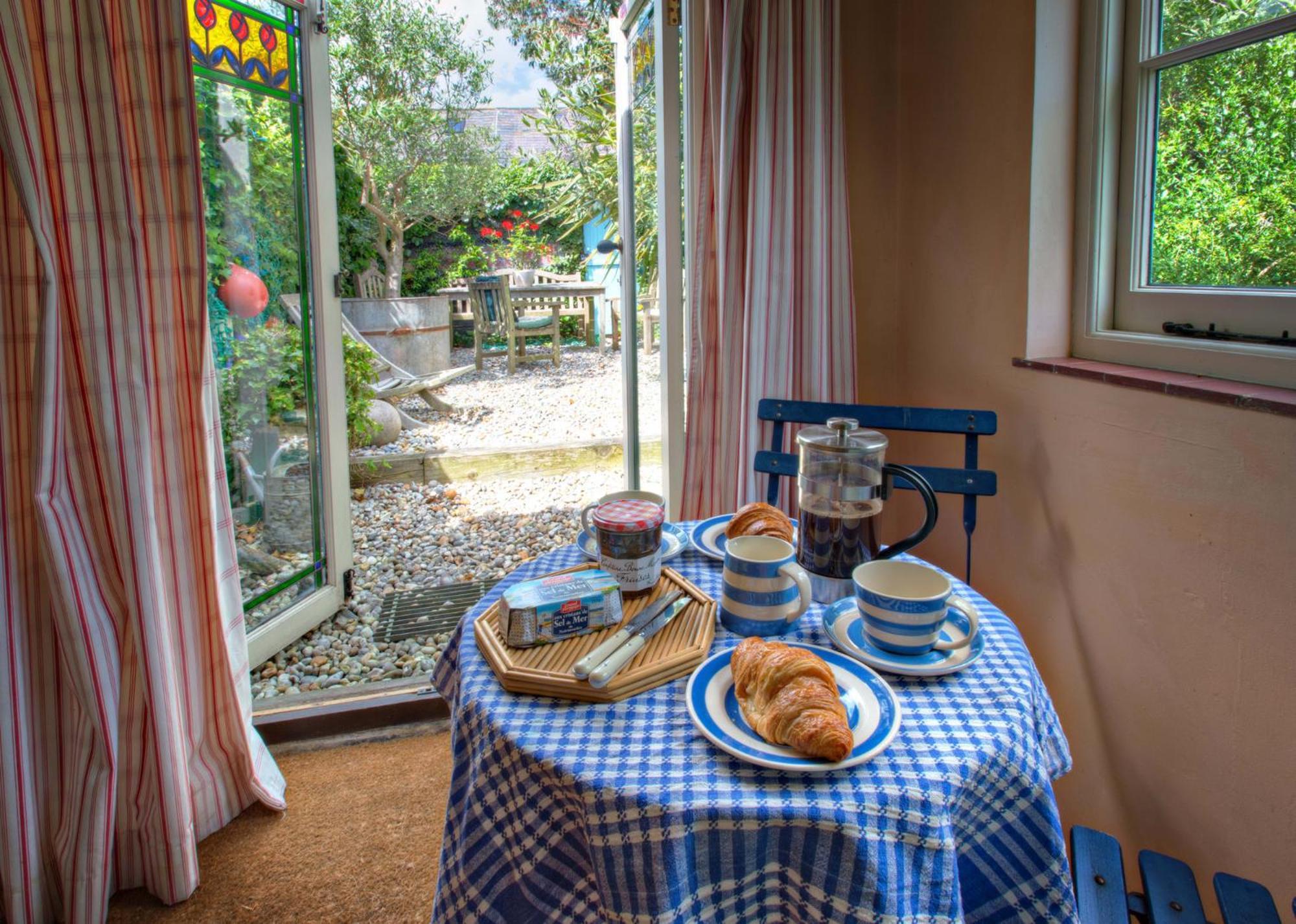 דיל Mariner'S Cottage - On Kingsdown Beach מראה חיצוני תמונה